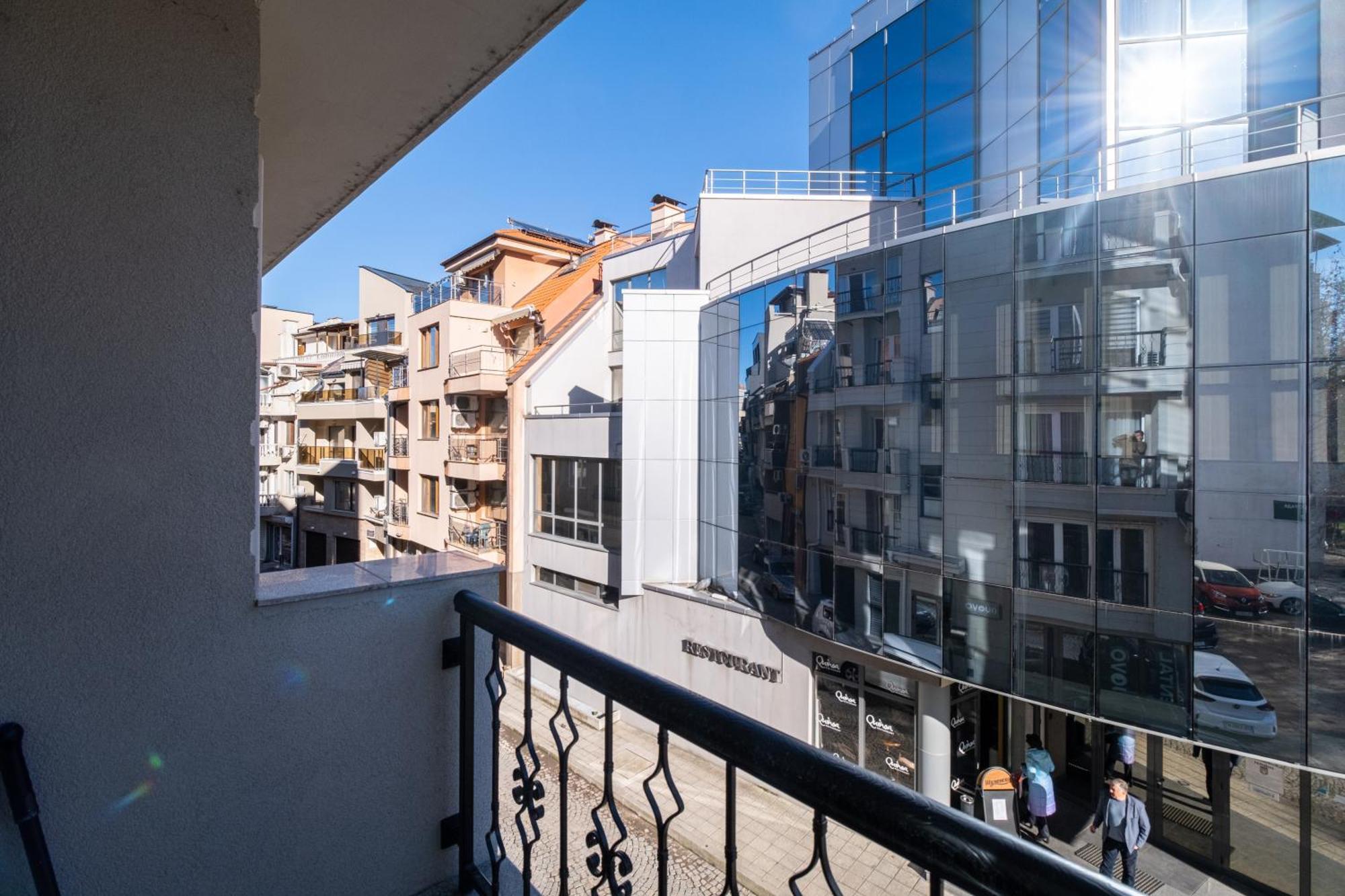 Modern & Elegant City Center Apartments Plovdiv Ngoại thất bức ảnh