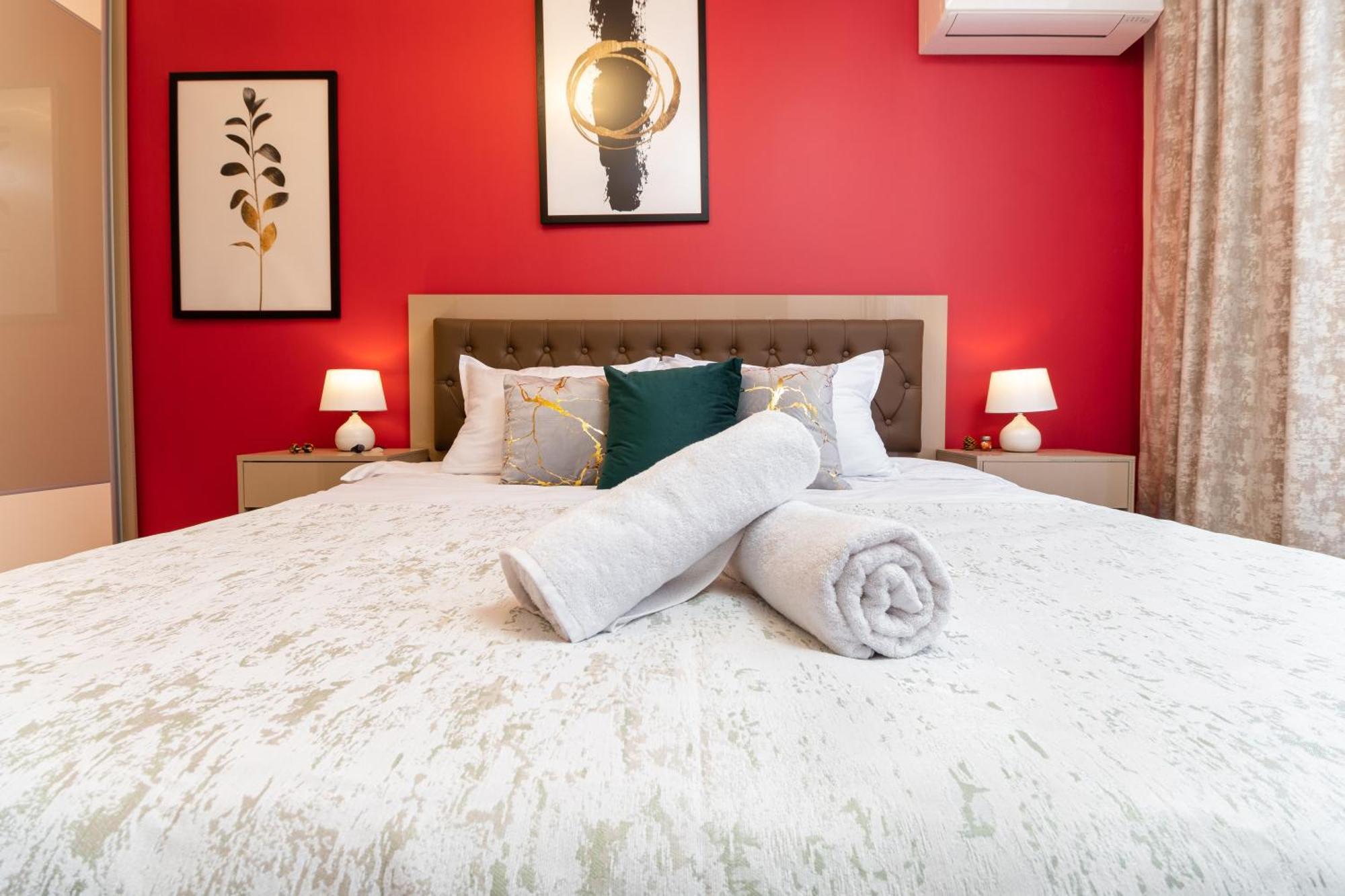 Modern & Elegant City Center Apartments Plovdiv Ngoại thất bức ảnh