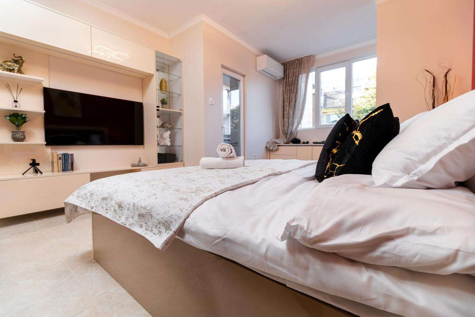 Modern & Elegant City Center Apartments Plovdiv Ngoại thất bức ảnh