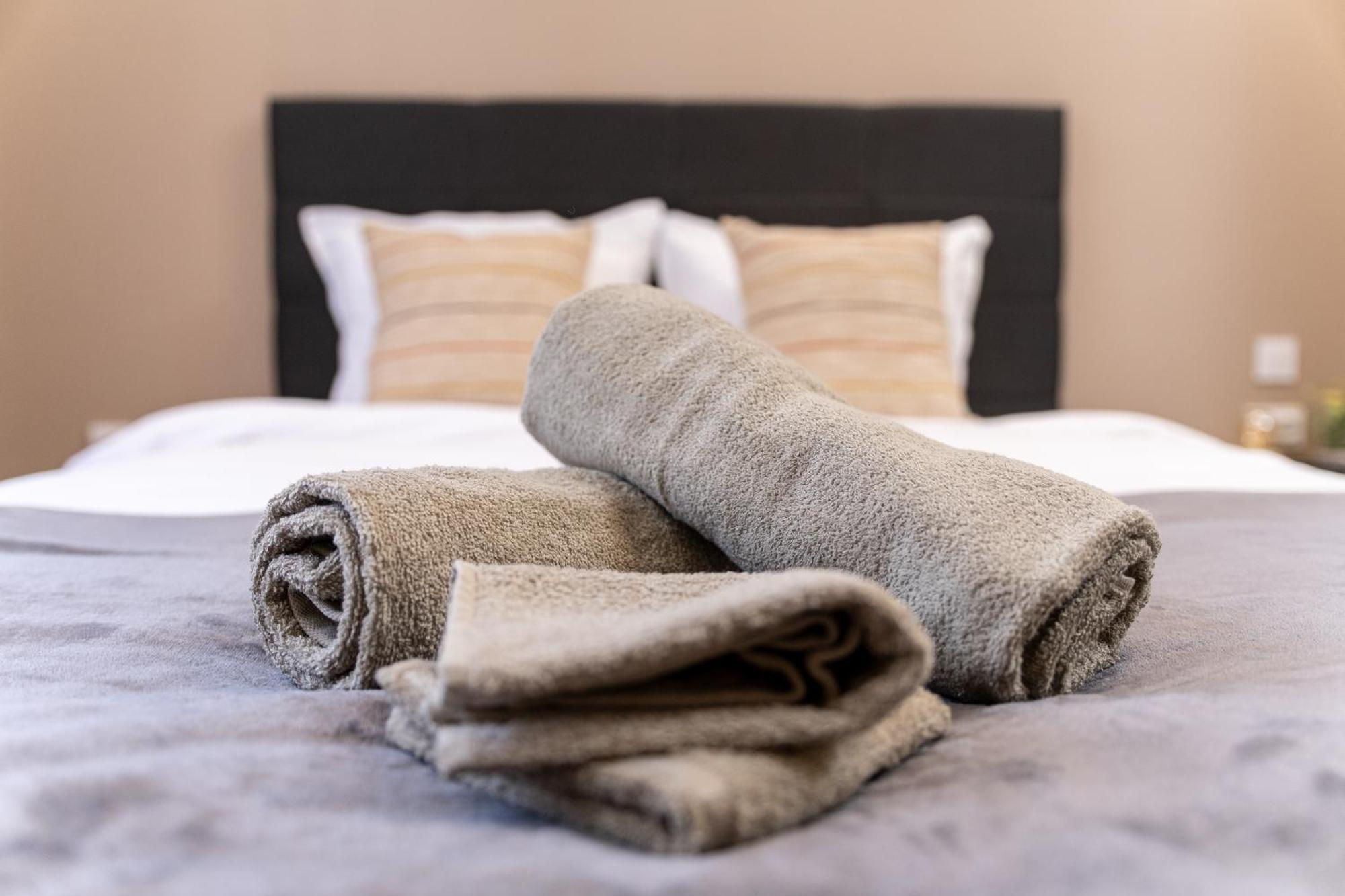 Modern & Elegant City Center Apartments Plovdiv Ngoại thất bức ảnh